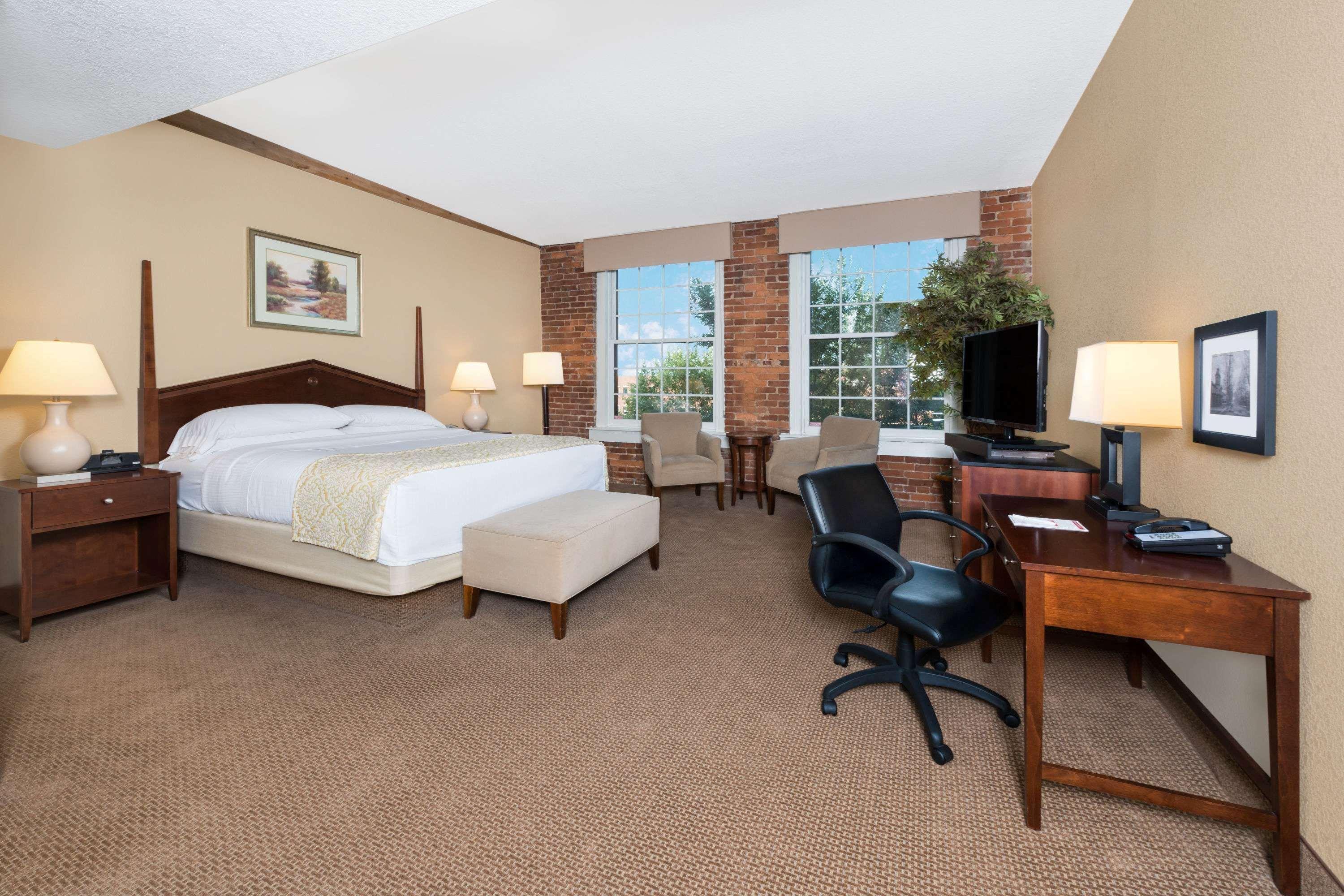 Hawthorn Extended Stay By Wyndham Rome Exterior photo